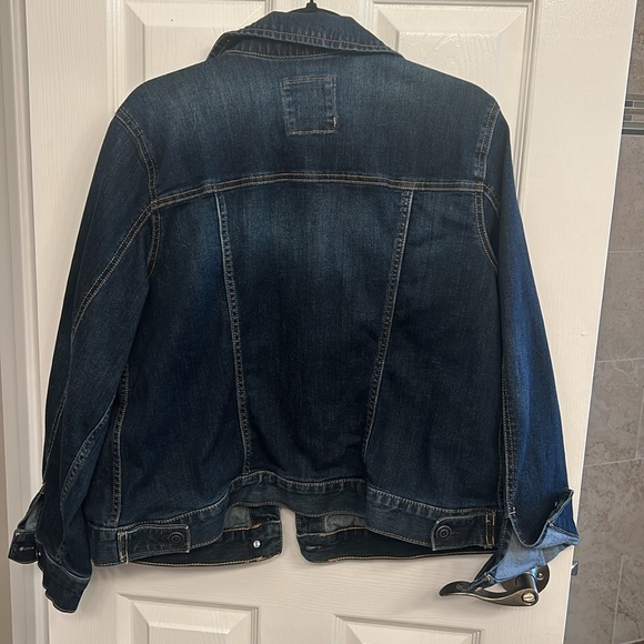 Lauren Conrad LC Jean Jacket Denim Jacket slightly Distressed Dark Denim Size XL - Picture 7 of 7